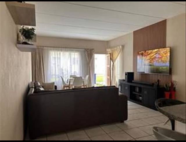 2 BEDROOM APARTMENT FOR SALE IN COMET